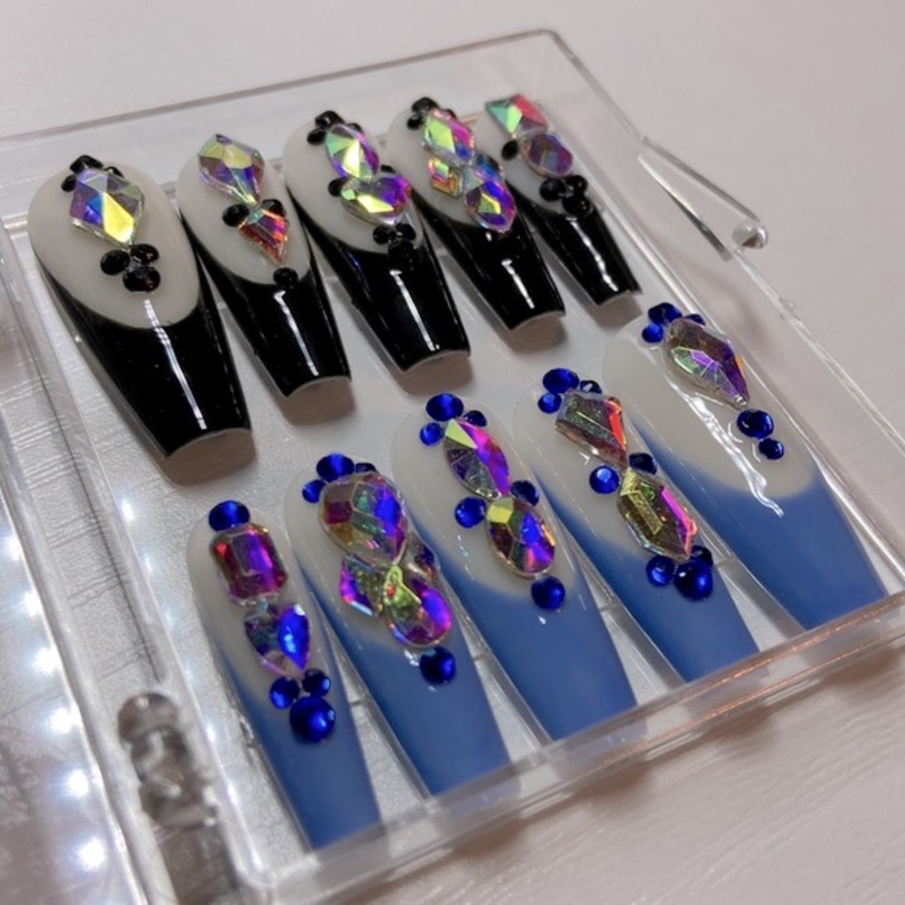 PRESS ON NAILS A108 1